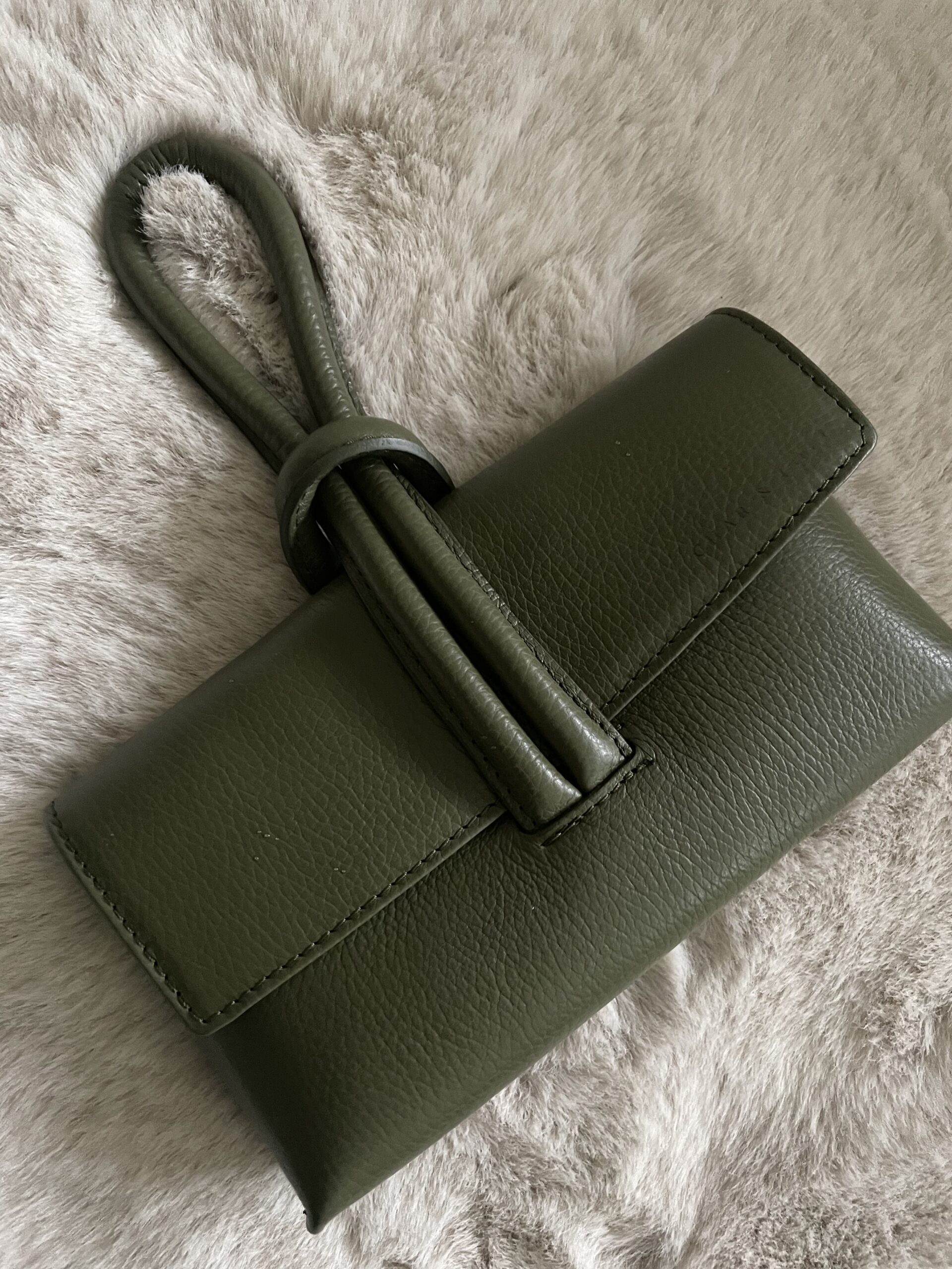 C0F5C707-DD9F-45EC-A6EE-528584A18633 C0F5C707-DD9F-45EC-A6EE-528584A18633